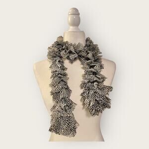 Unbranded Chic Black/White Animal Print Ruffle Scarf